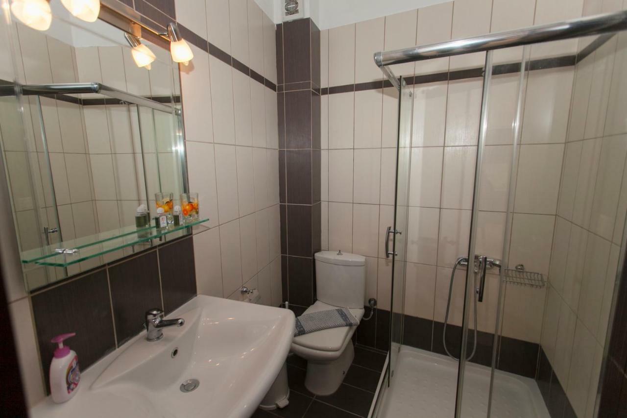 Siarbas Hotel Paralia Vrachou Ngoại thất bức ảnh