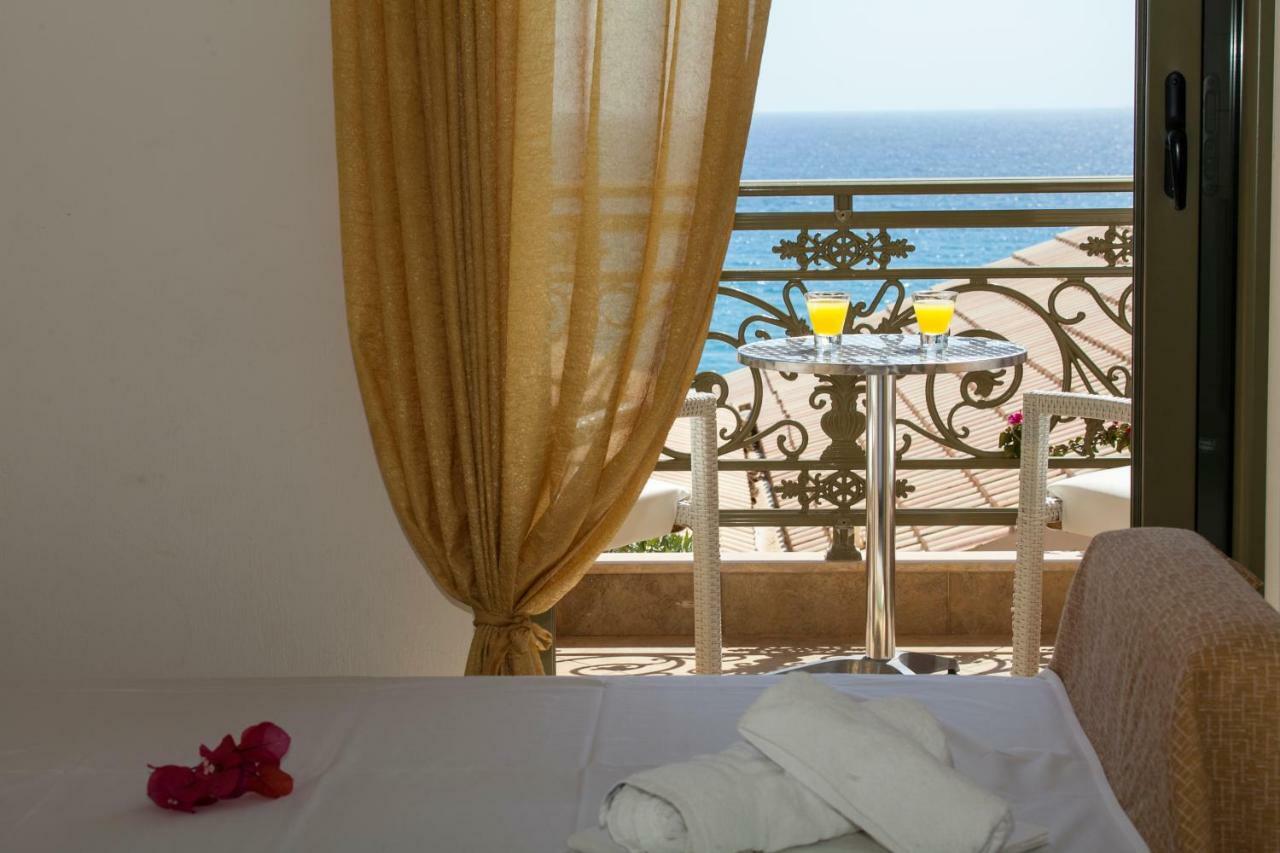 Siarbas Hotel Paralia Vrachou Ngoại thất bức ảnh