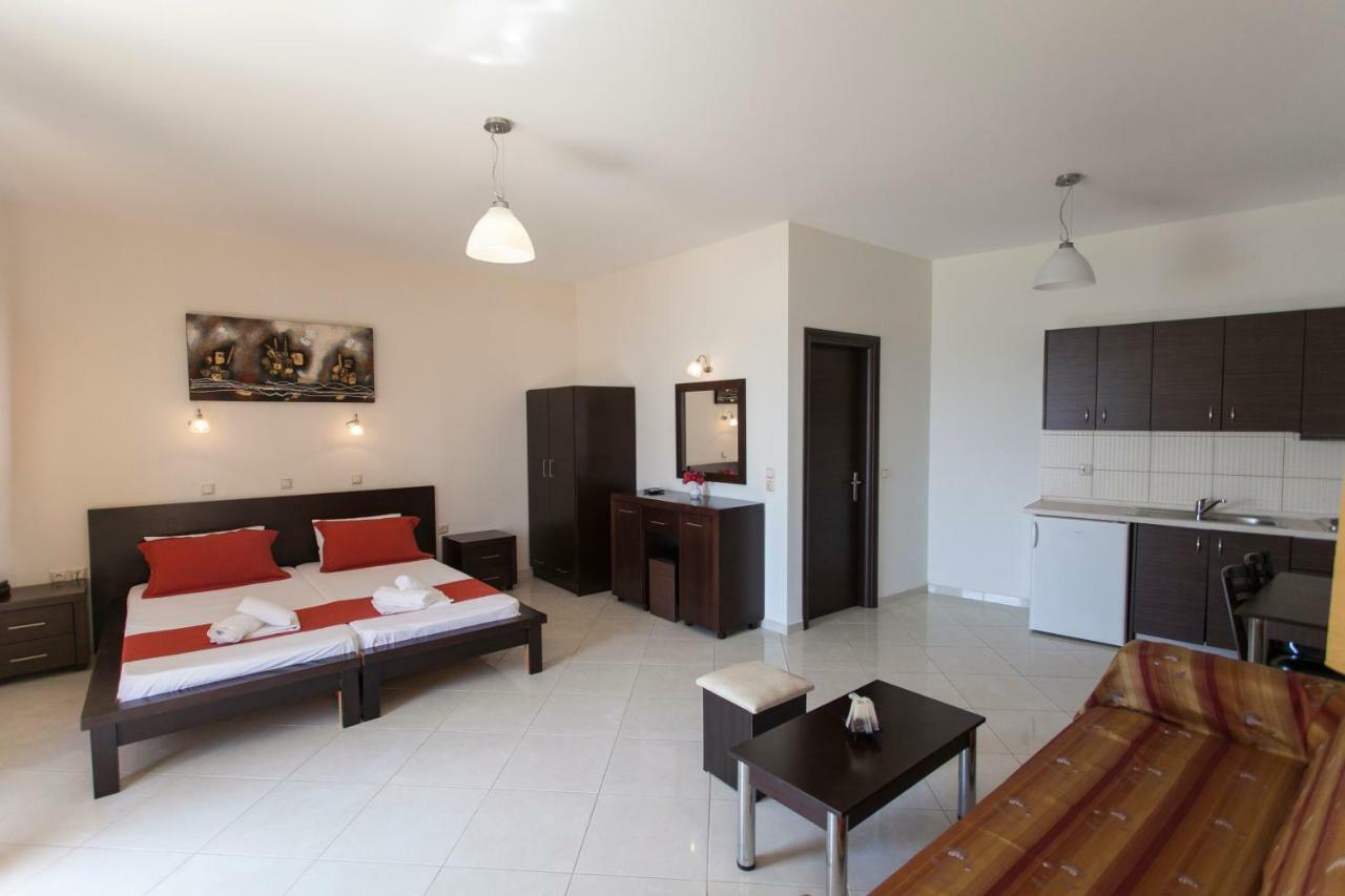Siarbas Hotel Paralia Vrachou Ngoại thất bức ảnh