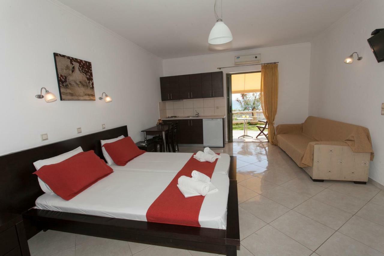 Siarbas Hotel Paralia Vrachou Ngoại thất bức ảnh